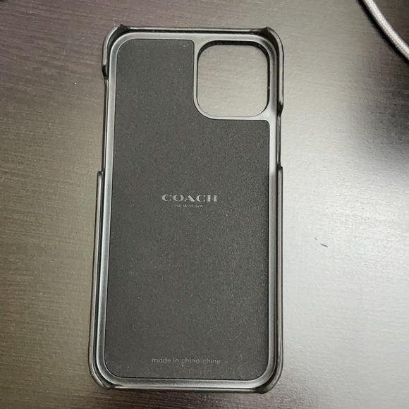 iPhone case - Picture 2 of 2